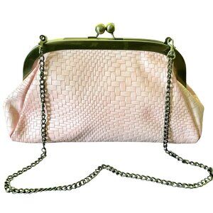 Patricia Nash EUC Mia Frame Pink Woven Kiss Lock Crossbody Chain Hardware Silver